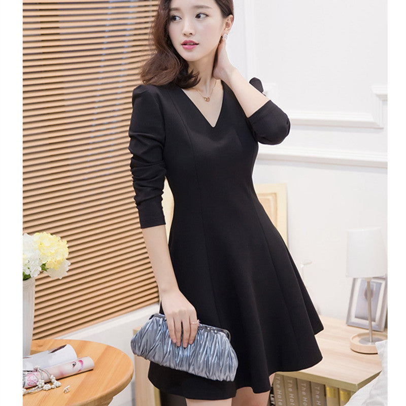 Hepburn style V-neck dress