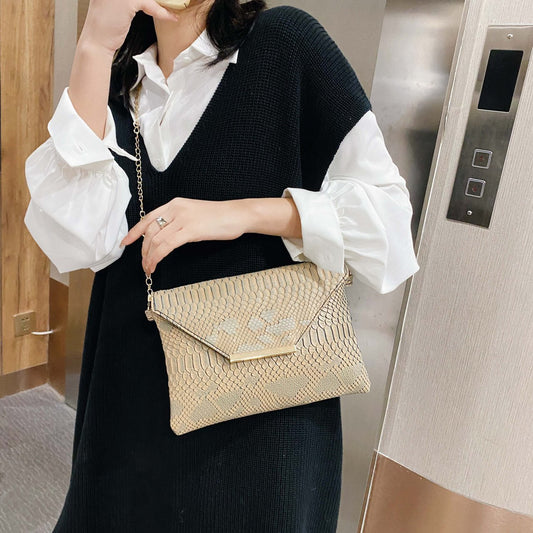 Crossbody snake print envelope bag large capacity temperament pu female bag